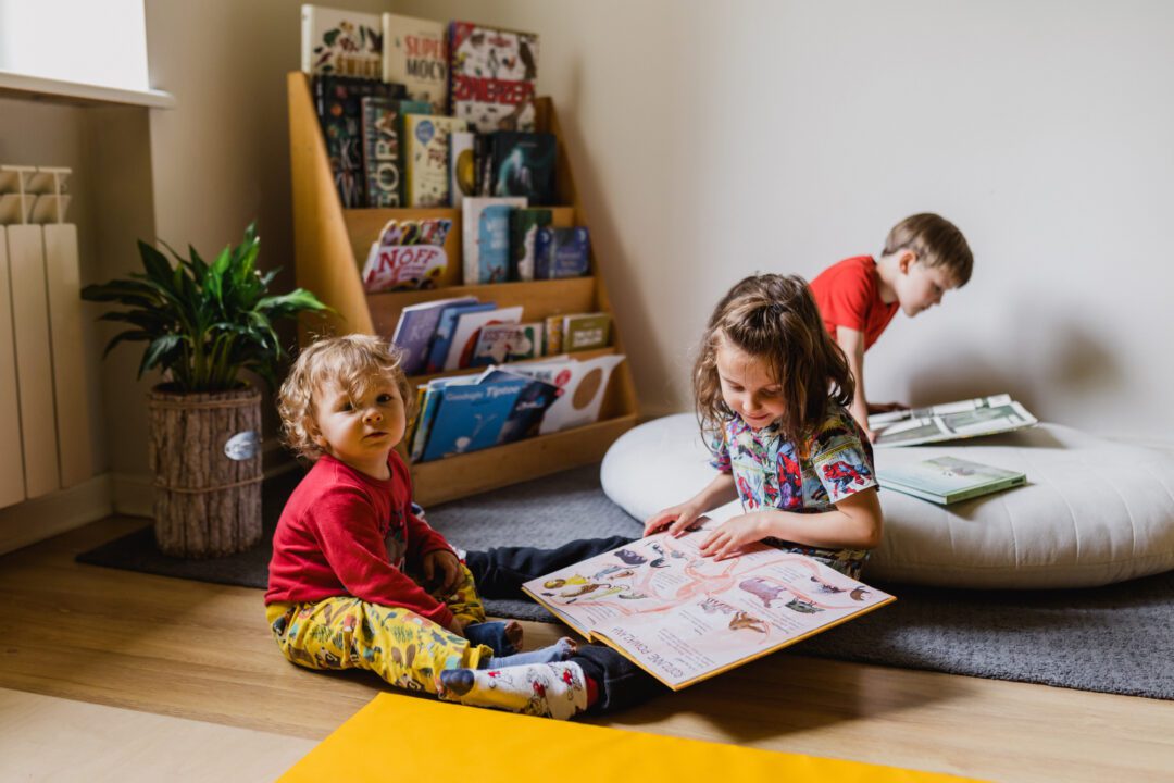 kącik dla dzieci w stylu montessori