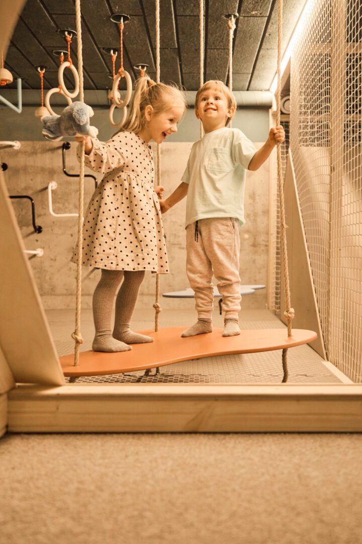 sensoryczna siłownia dla dzieci