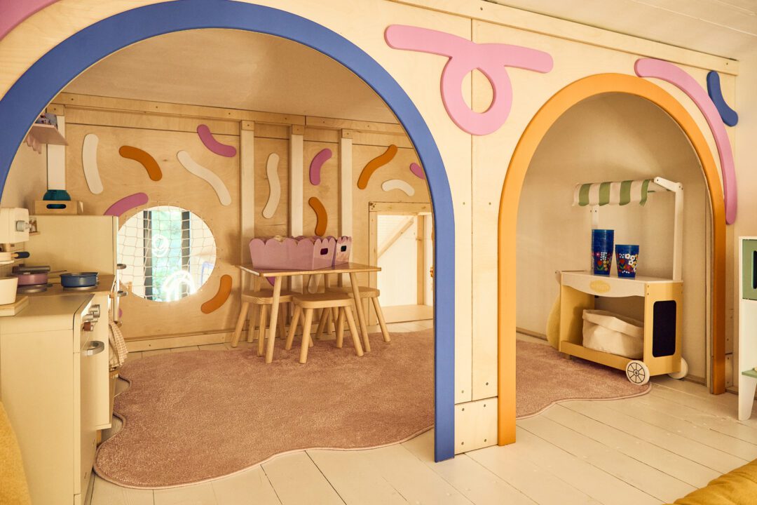 kuchnia montessori, domek tematyczny w małpim gaju