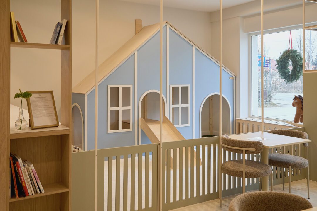 houses for role play at the Playroom